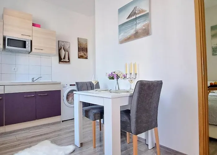 Old Town Tone شقة *