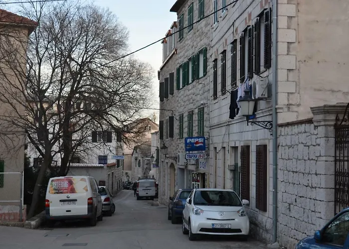 Old Town Tone شقة سبليت