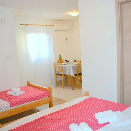 Old Town Tone ספליט