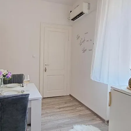 Old Town Tone * Split